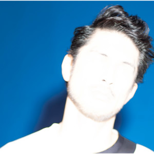 ดาวน์โหลดและฟังเพลง トドカナイカラ พร้อมเนื้อเพลงจาก Ken Hirai