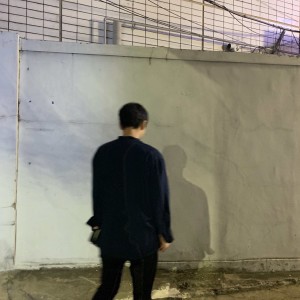 收听배현철的Never Again歌词歌曲
