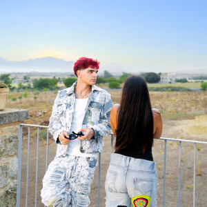Trendy的專輯OCCHI BLU