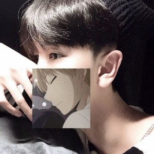 Dengarkan lagu 心引力 (Dj热播版) nyanyian 慈总 dengan lirik