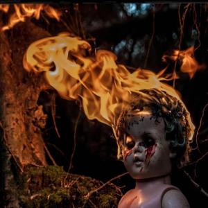 Dengarkan lagu Honesty & Truth(feat. Zander Force & Hayley) nyanyian Dannydangerously dengan lirik
