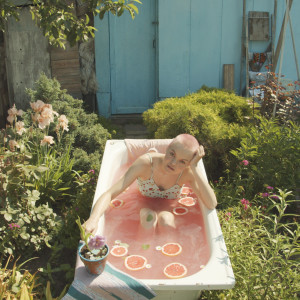 Dengarkan Влюблён lagu dari Васса dengan lirik