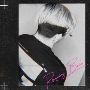 ดาวน์โหลดและฟังเพลง Running Back พร้อมเนื้อเพลงจาก LeidbaX