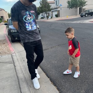 收聽Wapogotem的Too Much (feat. Cvctus) (Explicit)歌詞歌曲