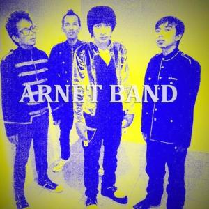 Dengarkan lagu Cinta Tak Sejalan nyanyian Arnet band dengan lirik