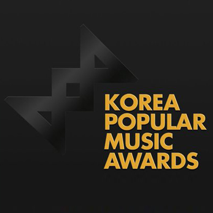 Butterflies+Power Up (Live at 2018 KPMA)
