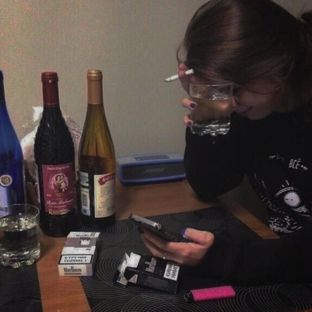 BLACKED OUT DRUNK! (feat. kgkillnightmares) (Explicit)