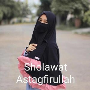Dengarkan Sholawat Astagfirullah (Acoustic) lagu dari Mafiaa Sholawat dengan lirik