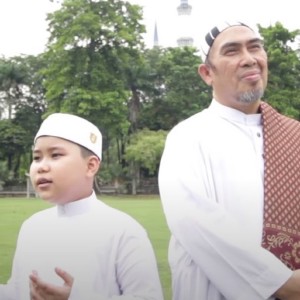 Dengarkan Merinduimu Rasulullah lagu dari Ustaz Amal dengan lirik