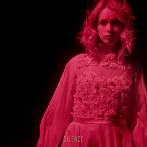 Dengarkan lagu No Remedy nyanyian Scarlean dengan lirik