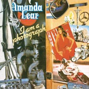 ดาวน์โหลดและฟังเพลง Tomorrow พร้อมเนื้อเพลงจาก Amanda Lear