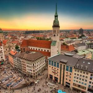อัลบัม München ศิลปิน 