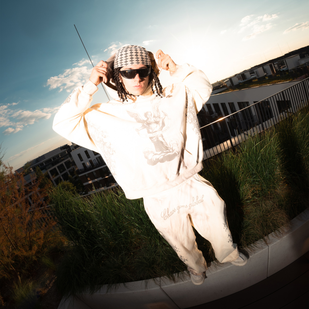 NAD BLOKIEM (Explicit)