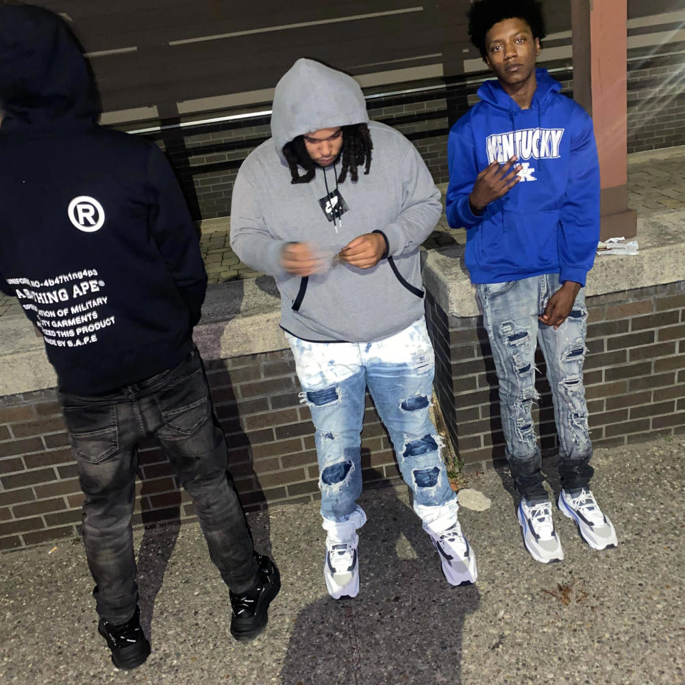 Place a order (feat. Two3) (Explicit)
