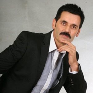 ดาวน์โหลดและฟังเพลง Elli Elli Yüz พร้อมเนื้อเพลงจาก Ramazan Çelik