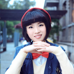 Shirley ดาวน์โหลดและฟังเพลงฮิตจาก Shirley