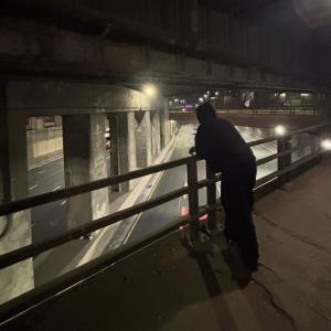Bello的專輯Help Is On The Way (Demo)
