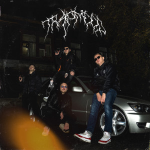 ดาวน์โหลดและฟังเพลง Hoody (Explicit) พร้อมเนื้อเพลงจาก ЛИКВИД