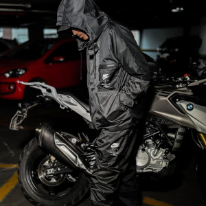 ดาวน์โหลดและฟังเพลง Roubar a Cena พร้อมเนื้อเพลงจาก Mc Juliano St