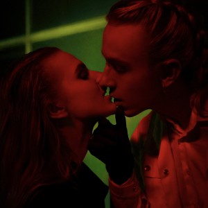 收聽Dilla Dank的Друг друга (Explicit)歌詞歌曲