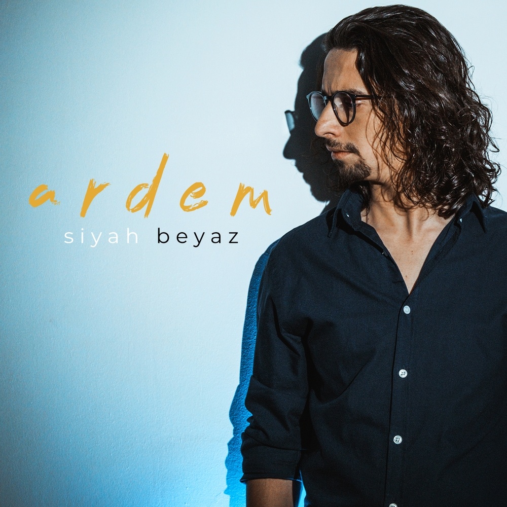 Siyah Beyaz