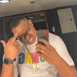 ดาวน์โหลดและฟังเพลง Só Botadão de Qualidade Vs Me Bota Me Soca (Explicit) พร้อมเนื้อเพลงจาก DJ Mumu do Tuiuti