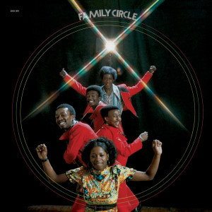 收聽Family Circle的Mariya歌詞歌曲