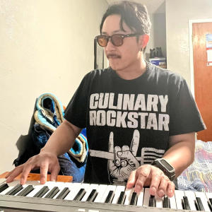 default playlist img