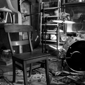 default playlist img