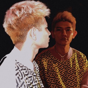 收听未来星B3Rich的换人拯救歌词歌曲