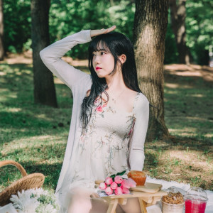 hayawn的專輯starlight (feat. Soyeon)