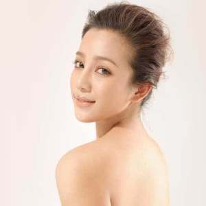 Listen to Ai Qing Bo Li Qiang song with lyrics from 张冬玲