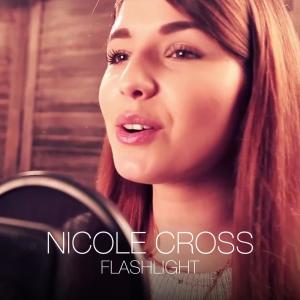 收听Nicole Cross的Flashlight歌词歌曲
