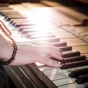 default playlist img