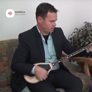 收聽Halit Gashi的Po lufton Drenica si i ka hije歌詞歌曲