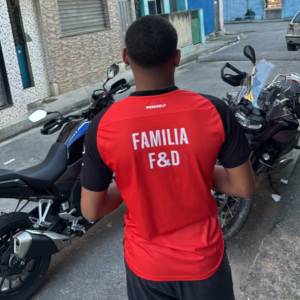 收聽DJ TEUZIN 22的BOM E NOVO, FAMÍLIA F & D PARTE 2 (Explicit)歌詞歌曲