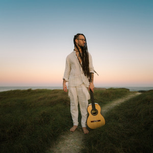 Album Tem Dias from Gabriel Elias