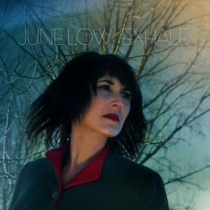 ดาวน์โหลดและฟังเพลง Exhale พร้อมเนื้อเพลงจาก June Low