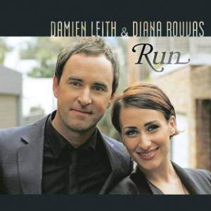 ดาวน์โหลดและฟังเพลง Run พร้อมเนื้อเพลงจาก Damien Leith