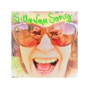 ดาวน์โหลดและฟังเพลง Silly Love Song พร้อมเนื้อเพลงจาก Mathilda Mother band