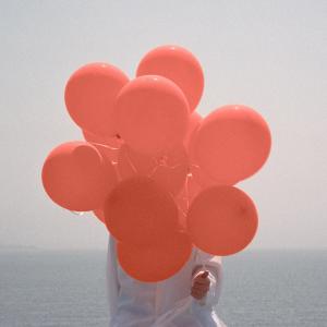 收聽Mira的lifesaver歌詞歌曲