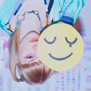 ดาวน์โหลดและฟังเพลง Upside Down พร้อมเนื้อเพลงจาก Elliot Lee
