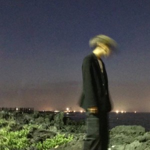 ดาวน์โหลดและฟังเพลง ISLAND พร้อมเนื้อเพลงจาก 오스틴 (Austn)