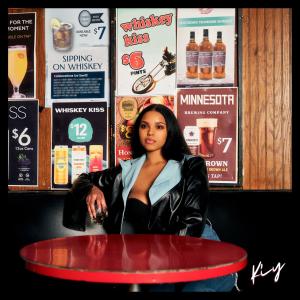 收聽Kiy的Whiskey Kiss歌詞歌曲