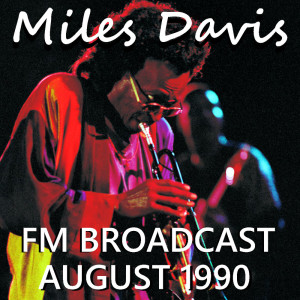 Dengarkan lagu Star People (Live) nyanyian Miles Davis dengan lirik