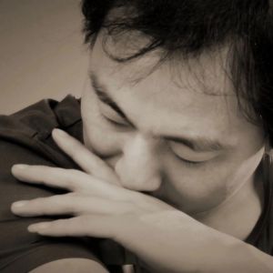 Listen to 沉爱 song with lyrics from 鲁晓锋
