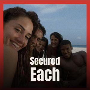 Listen to It Chapel song with lyrics from Lasha Pooll