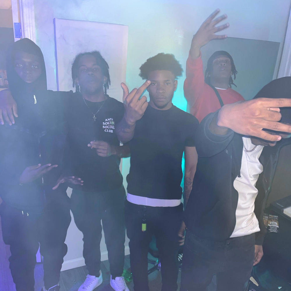 4s INNA SPOT (feat. NTG, SKEE & LAL) (Explicit)