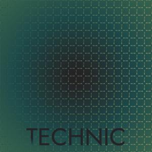 收聽Roie Opin的Technic歌詞歌曲