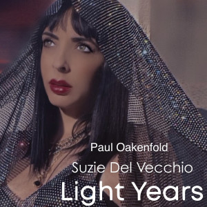 ดาวน์โหลดและฟังเพลง Light Years (Deluxe Version) พร้อมเนื้อเพลงจาก Suzie Del Vecchio